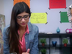 Blowjob Lessons with Mia Khalifa and Her Arab Friend (mk13818)