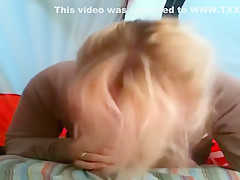 Amateur Wifey Blowjob and cum