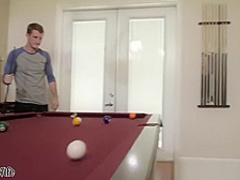 Beauty housewife Dana DeArmond gets facialized in POV