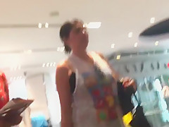 Upskirt Tourist Chick