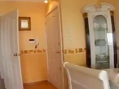 Une Tchèque milf qui a un cul idéal pour la baise anale