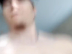 Blonde Stute live vor der Sexcam gefickt und besamt