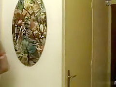 Je baise avec un couple dont la femme est sexy