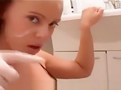 Queeny Love - Toilet Fistfuck