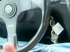 Française qui Suce dans une voiture et un avion