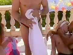 Couples amateurs en vacances