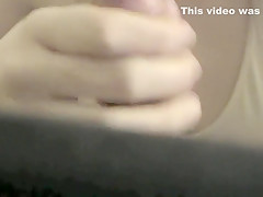 Submissive college tinder date sucks fat cock