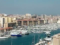 Lindsay veut montrer à Papa qu'elle est grande maintenant (vidéo exclusive)