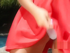 Cheerleaders Britney Young to Truffles