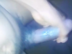 Il la baise a cheval dans sa chambre