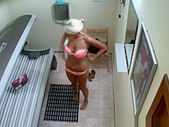 Sexy Blond Tanning her Beautiful Body
