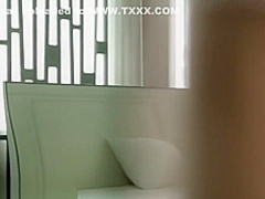 Gvie Me Your Love, Nataly Von