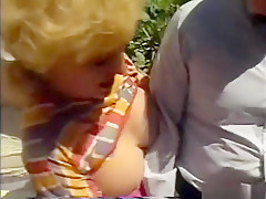 KITTY FOXX AND FRIENDS FUCKING OUTDOORS