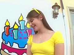 Glamorous Idol Exposes Big Bum And Gets Anus Pounded