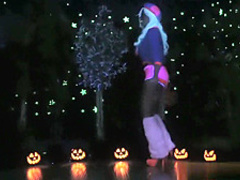 Britney Amber & a hot blonde share Halloween scare then each other