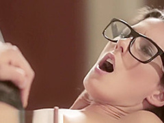 Finding Mr. Right, Alexa Tomas, Joel