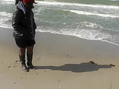Slutwife gangbanged by strangers at the beach