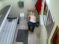 Pierced PUSSY Snooped in Tanning Bed