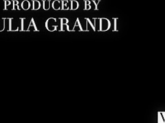 VIXEN IG Model Hooks Up To Get More Followers