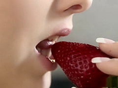 Strawberries with crem