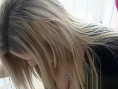 Swallowing Hot Wife Wears Kneepads for Sucking Dick