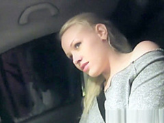 Stranded Teens - Hitchhiker Loya Taylor sucks for her ride