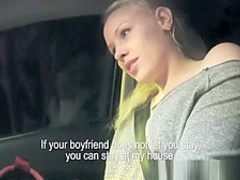 Stranded Teens - Hitchhiker Loya Taylor sucks for her ride