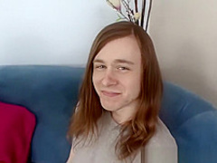 Girlfriend gets pink pussy fucked on cam