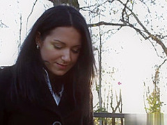 Girlfriend gets jizzed on after lunch break