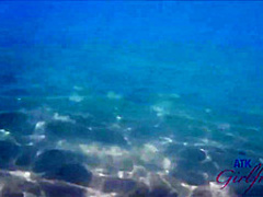 Carolina Sweets went to a vacation without her boyfriend, so she could cheat on him