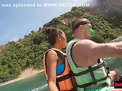 Amateur Thai girlfriend gives him a blowjob in public