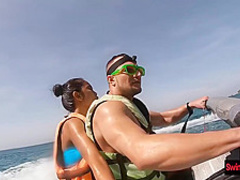 Amateur Thai girlfriend gives him a blowjob in public