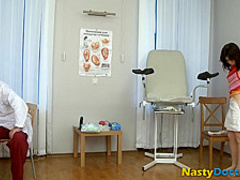 Smutty Gyno Fucks a Teen and Jizzes in Her Face