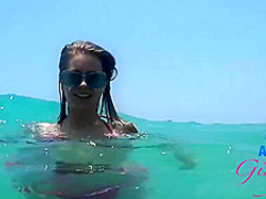 Jil likes to have her pussy stimulated until she cums, with fingers, dicks or sex toys