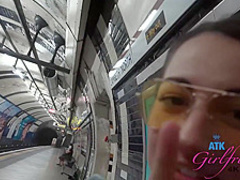 Teen got some cash from a stranger to let him play with her pussy