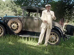 Bonny and Clide are fucking in the nature in the middle of a nice day