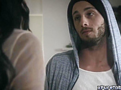 Stunning Amazonian babe Ashleigh Aleigh fucked