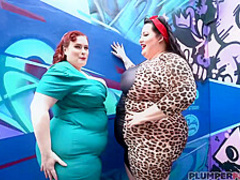 Sexy plumpers sluts are about to have a casual threesome with a handsome dude from the neighborhood