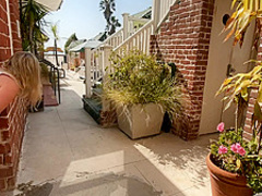 MrsSiren Fucking On Venice Beach