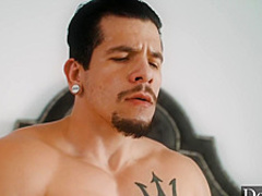 Deeper. Nicole Aniston Gets The Kind Of Service She Desires