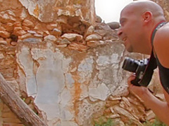 Brunette whore getting analized outside