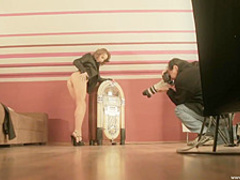 VivThomas - Kitty Cat Behind The Scenes Budapest Februa