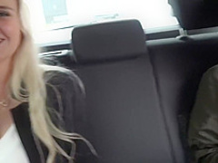 Swinger Action Turns Into Threesome