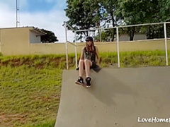 Young babe masturbates in a skate park