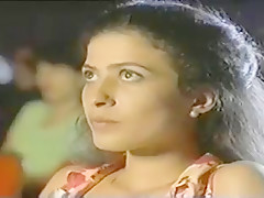 Ils pelotent cette petite salope au cinema