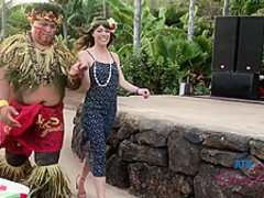 Horny lady is getting her tight ass hole fingered while riding a strangers dick, like a pro