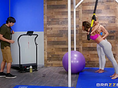 Cherie Deville - Cumplimentary Training Session