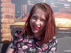 Alexandra - Deux mecs pour les debuts d'Alexandra, 25ans, de Bandol 1