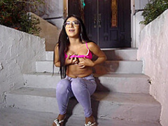 ¨New¨ Horny Brunette