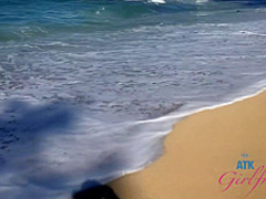 Winter Jade - Hawaii BTS